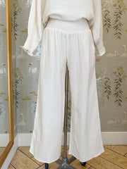 Zoe Smocked Pant- Ivory