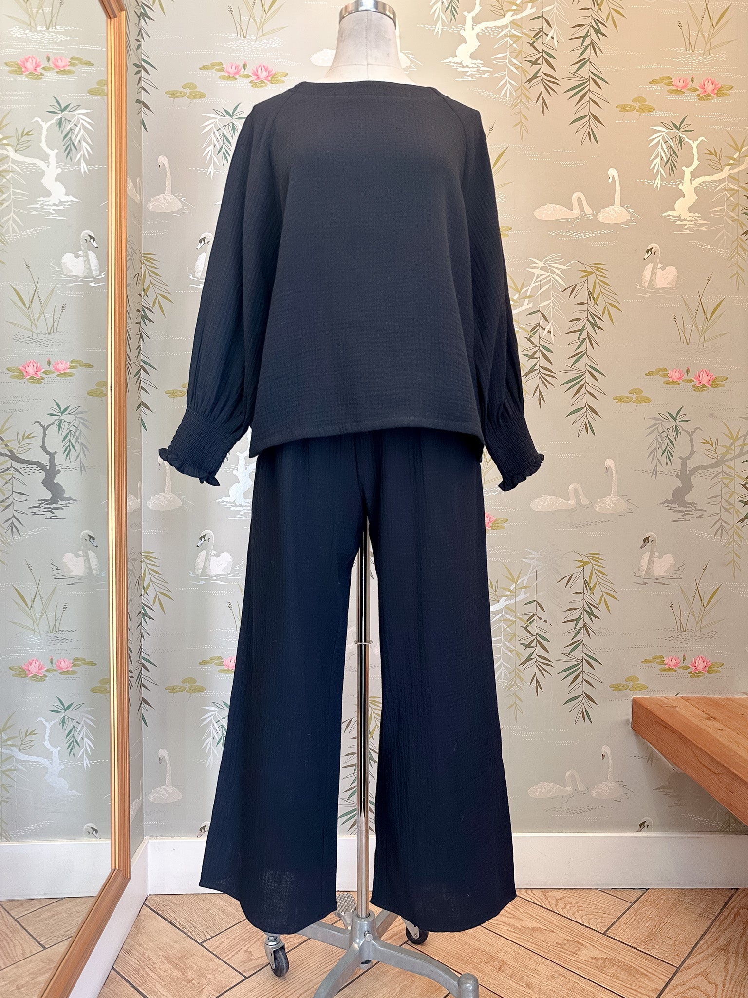 Zoe Peasant Blouse- Black