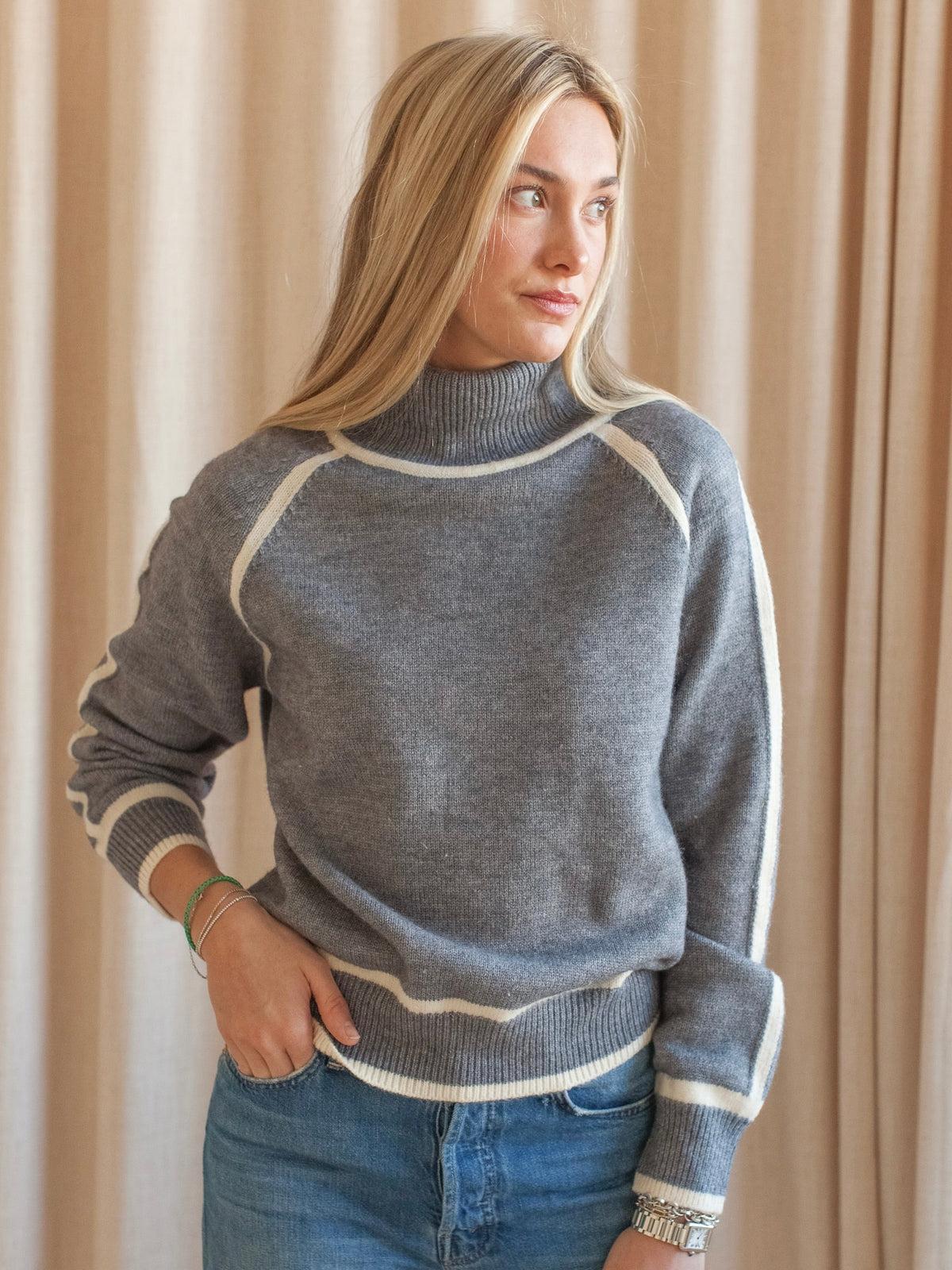 Millie Contrast Turtleneck