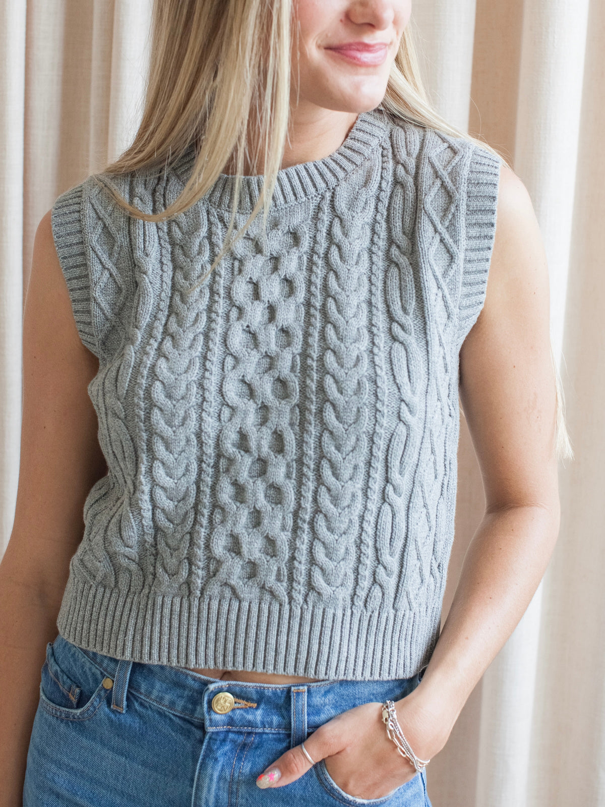Colby Knit Vest - Grey
